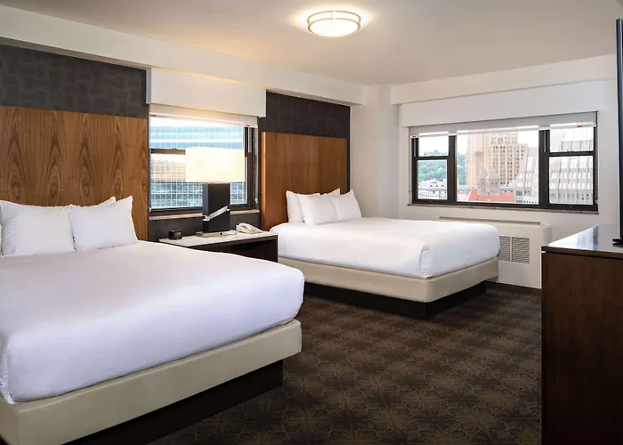 Doubletree By Hilton & Downtown 3*