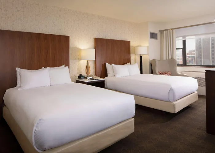 Doubletree By Hilton & Downtown 3*