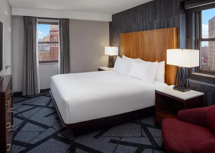 Doubletree By Hilton & Downtown Pittsburgh
