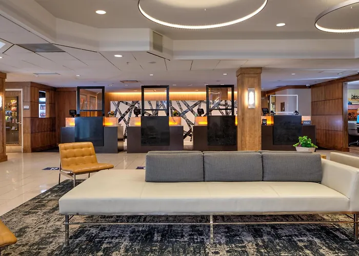 Doubletree By Hilton & Downtown 3*