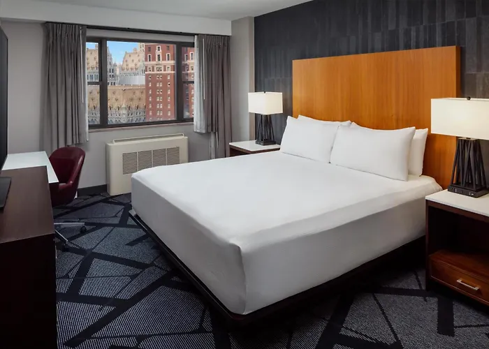 Doubletree By Hilton & Downtown