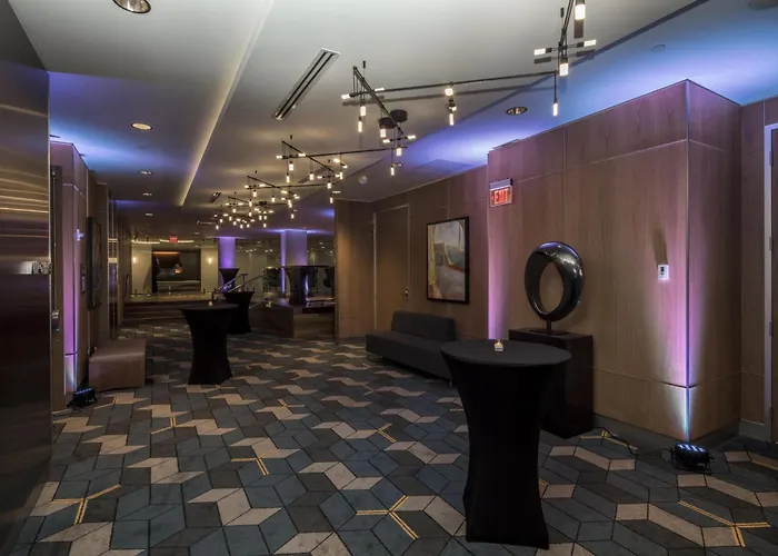 Hotel Doubletree By Hilton & Downtown